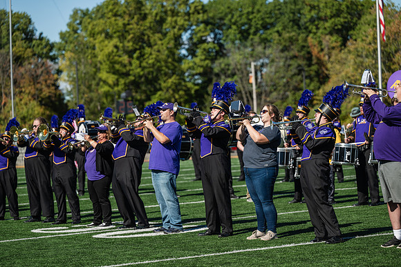 HomecomingFootballHalfTime1025AWB_1597