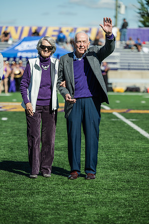HomecomingFootballHalfTime1025AWB_1392