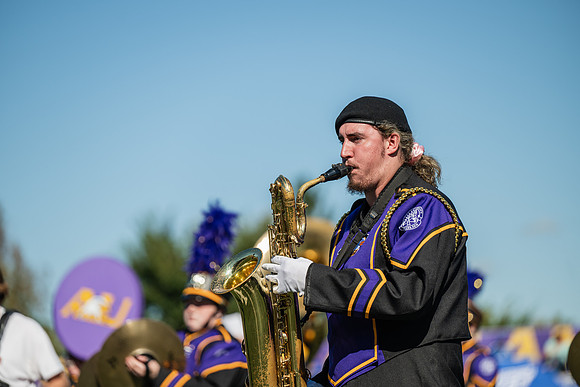 HomecomingFootballHalfTime1025AWB_1552