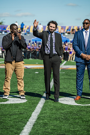 HomecomingFootballHalfTime1025AWB_1382