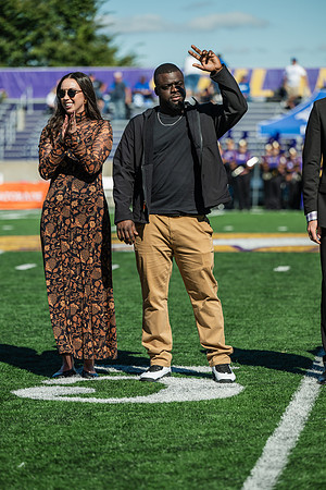 HomecomingFootballHalfTime1025AWB_1381