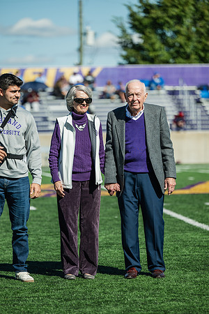 HomecomingFootballHalfTime1025AWB_1372