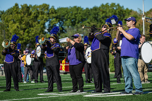 HomecomingFootballHalfTime1025AWB_1558