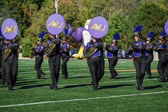 HomecomingFootballHalfTime1025AWB_1516