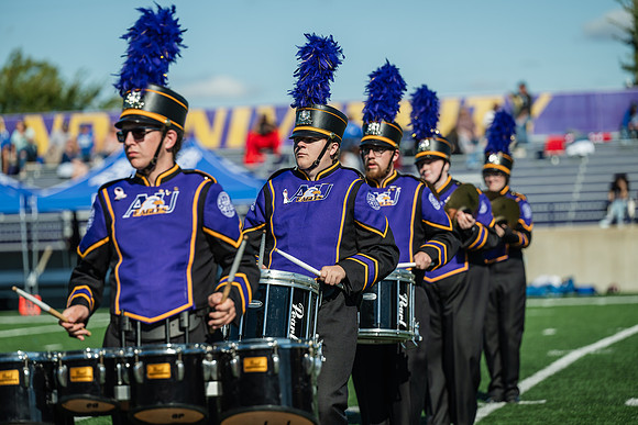 HomecomingFootballHalfTime1025AWB_1512