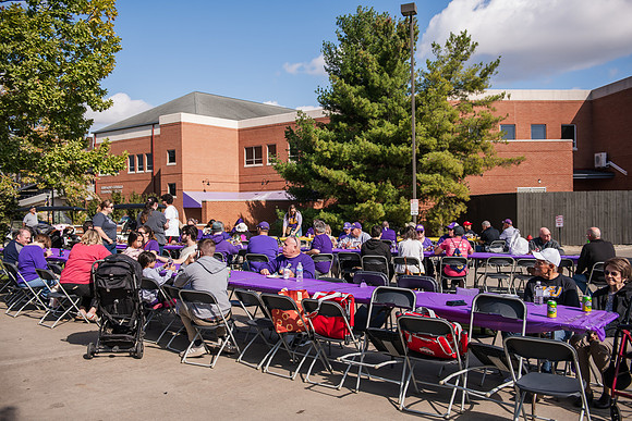 HomecomingPizzaPizzaPizza1025AWB_1895