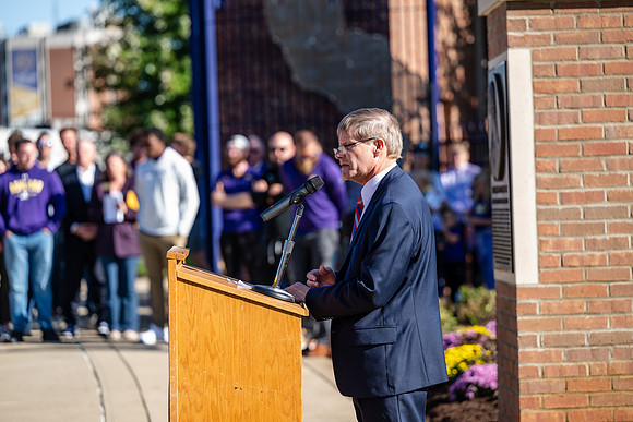 LoganMoonPillarDedication1025AWB_9324