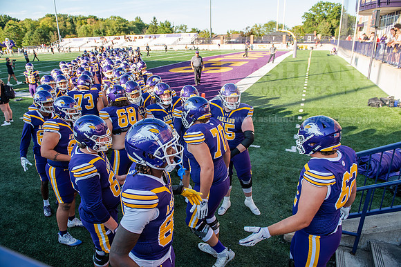 AUvIUPFootball0924ALW_8249