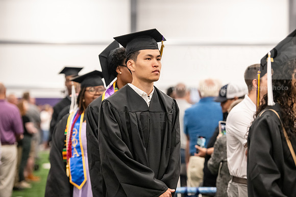 124SpGradProcessional0524AWB_8556