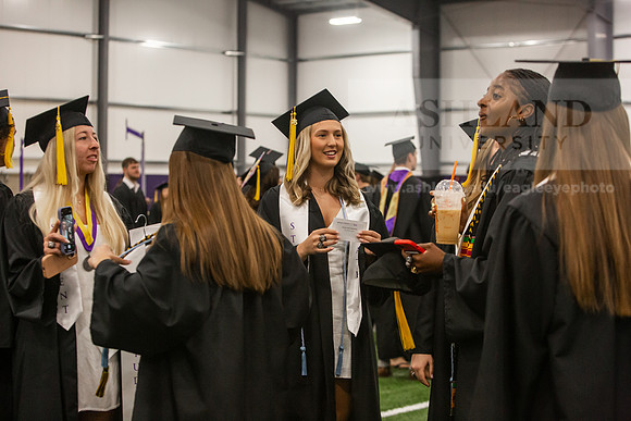 031SpGradPreCeremony0525JH6Q8B7959