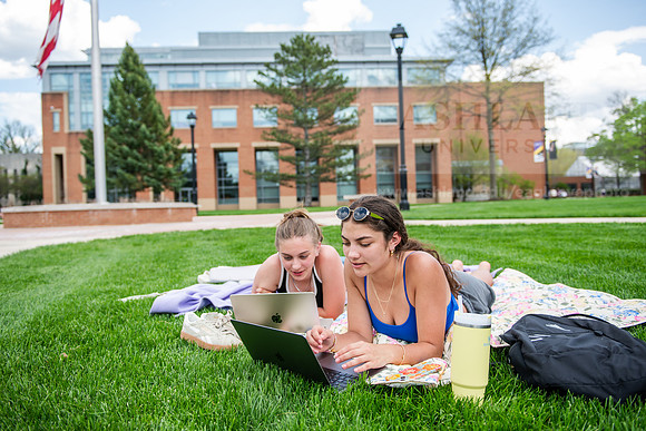062SpringCampusLife0425AWB_9854