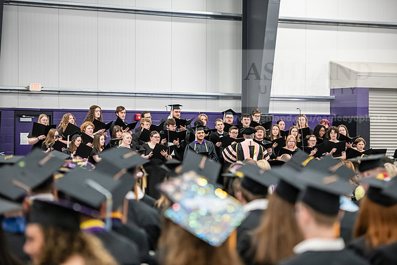 160SpGradCeremony0525AWB_2714