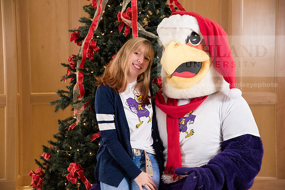 059TuffyChristmas1216ALW_9470