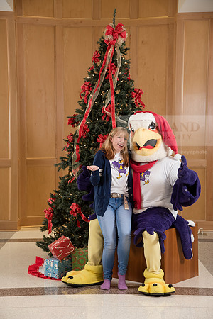 053TuffyChristmas1216ALW_9463
