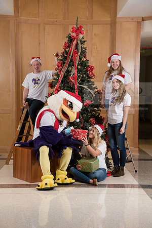 120TuffyChristmas1216ALW_9559
