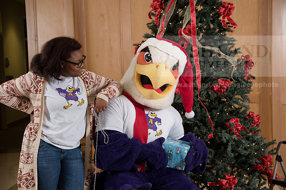 132TuffyChristmas1216ALW_9579