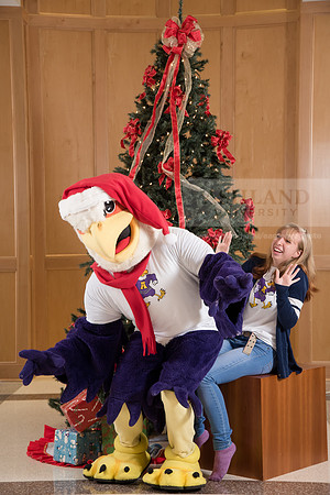 074TuffyChristmas1216ALW_9487