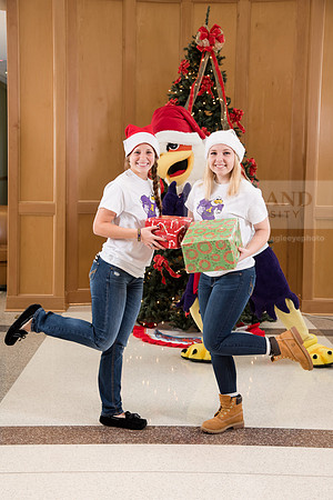 004TuffyChristmas1216ALW_9387