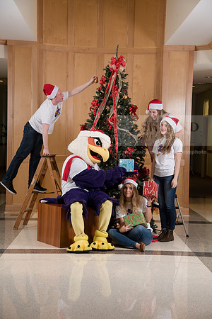 124TuffyChristmas1216ALW_9564