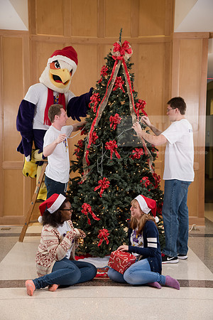 024TuffyChristmas1216ALW_9426