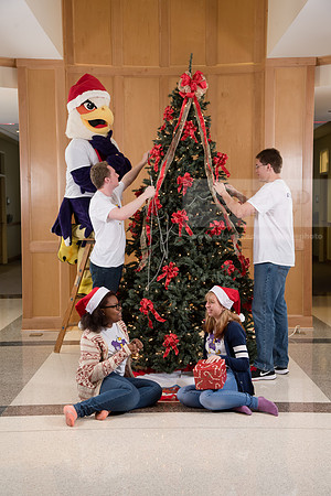 026TuffyChristmas1216ALW_9429
