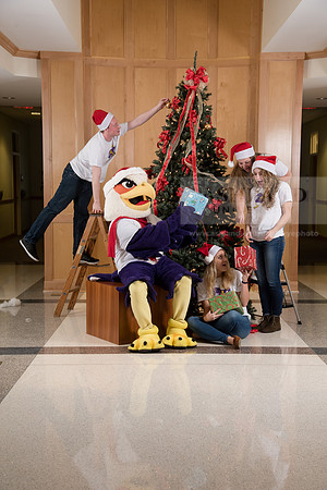121TuffyChristmas1216ALW_9561