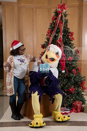 141TuffyChristmas1216ALW_9592