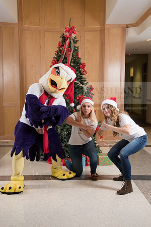 175TuffyChristmas1216ALW_9643