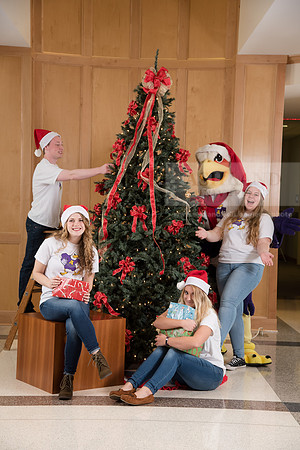 105TuffyChristmas1216ALW_9535