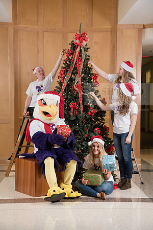115TuffyChristmas1216ALW_9550