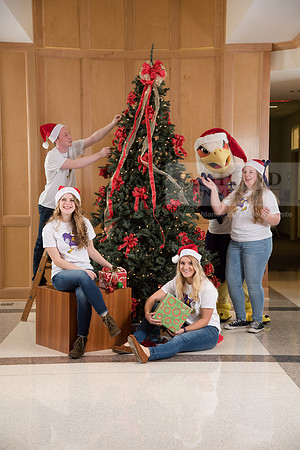 092TuffyChristmas1216ALW_9518