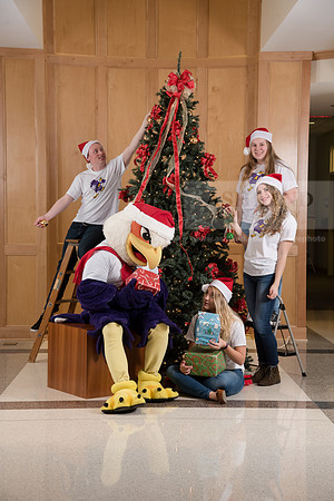 117TuffyChristmas1216ALW_9554