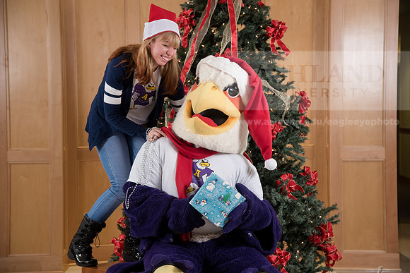 158TuffyChristmas1216ALW_9618