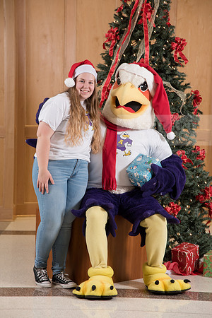161TuffyChristmas1216ALW_9624