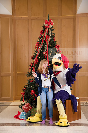 067TuffyChristmas1216ALW_9479