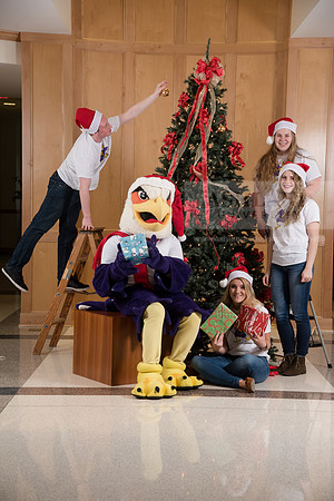 127TuffyChristmas1216ALW_9574