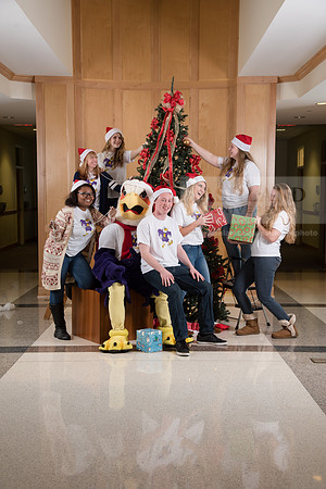 137TuffyChristmas1216ALW_9586