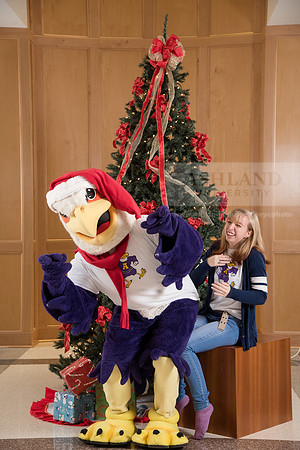 070TuffyChristmas1216ALW_9483