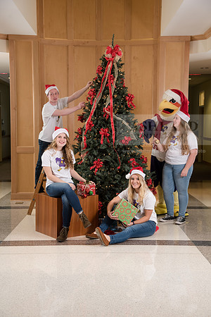 091TuffyChristmas1216ALW_9517