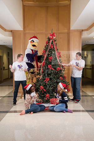 029TuffyChristmas1216ALW_9434