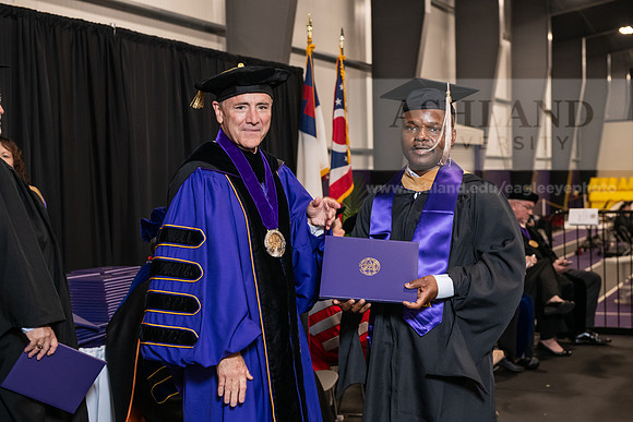 110SpGradMasterBusiness0524AWB_9284