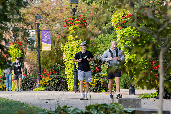 CampusLifeFall1021ALW_3119