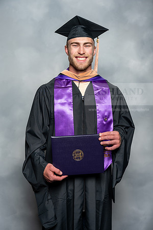 163SpGradMasterBusinessAdmin0525AU-Graduation-2025-Andrew-0465