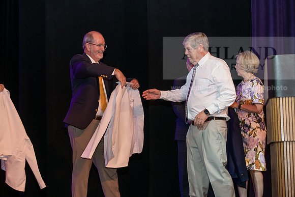 ScharCON_PAWhiteCoat0822ALW_7543