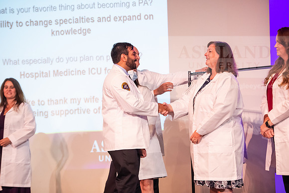 ScharCON_PAWhiteCoat0822ALW_7753