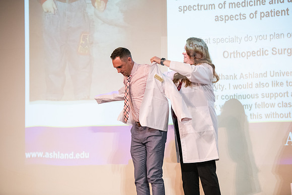 ScharCON_PAWhiteCoat0822ALW_7637