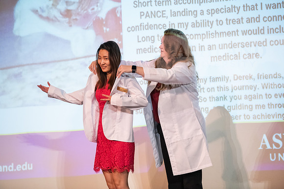 ScharCON_PAWhiteCoat0822ALW_7706