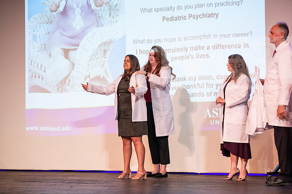 ScharCON_PAWhiteCoat0822ALW_7675