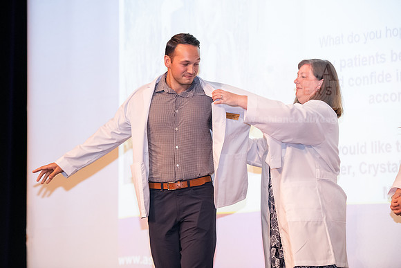 ScharCON_PAWhiteCoat0822ALW_7600