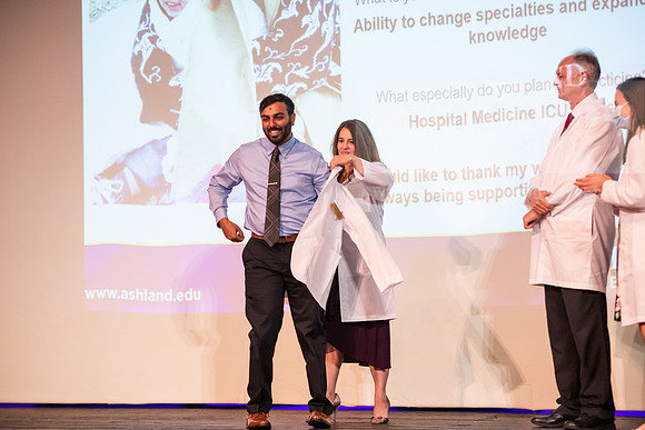 ScharCON_PAWhiteCoat0822ALW_7742